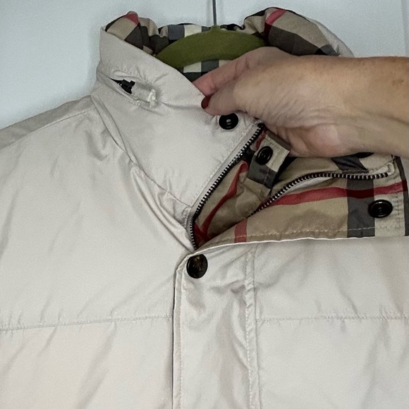 Burberry London Reversible Puffer Vest. - Picture 13 of 14
